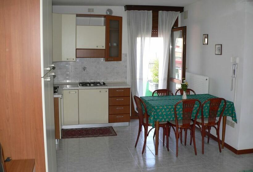 Apartamento 1 Dormitório, Residence Madrid