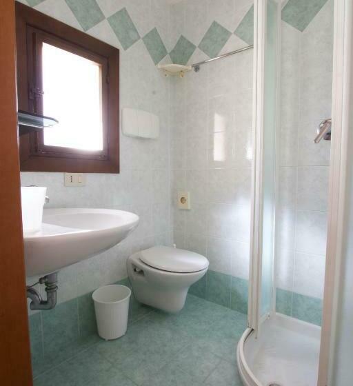 Apartamento 2 Dormitórios, Residence Madrid