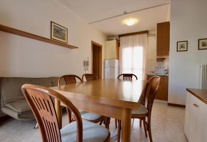 Apartamento 1 Dormitório, Residence Madrid