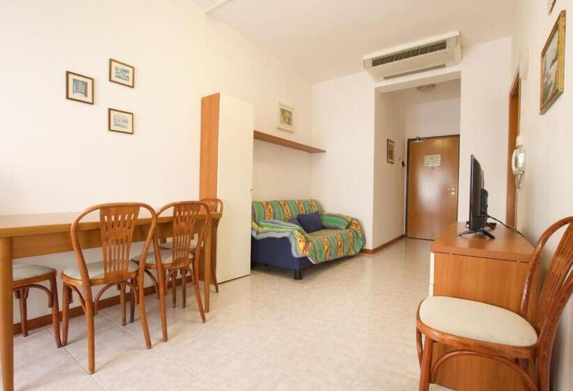 Apartamento 1 Dormitório, Residence Madrid