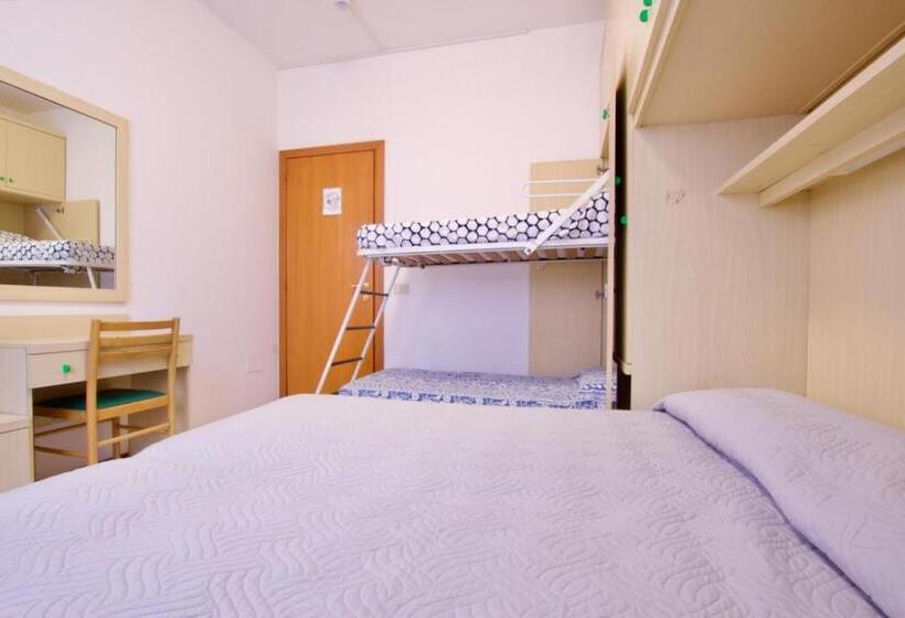 Apartamento 1 Quarto Rés-do-chão, Residence Madrid