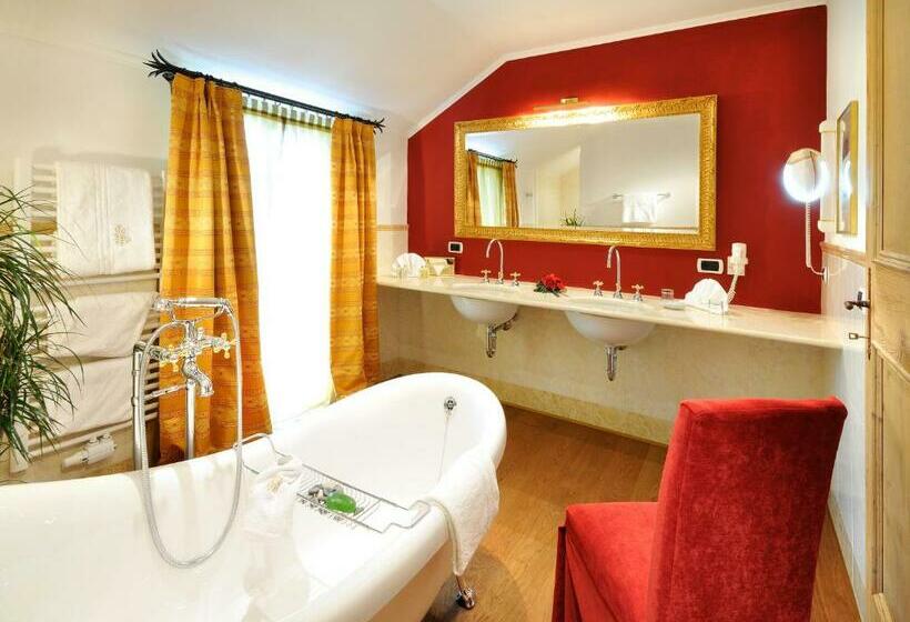 סוויטה, Schloss Hotel Korb