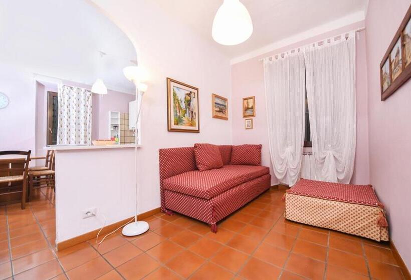 شقة ديلوكس غرفة واحدة, Villa Pinetina B&b