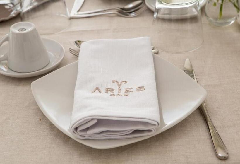 Deluxe Svit, B&b Aries