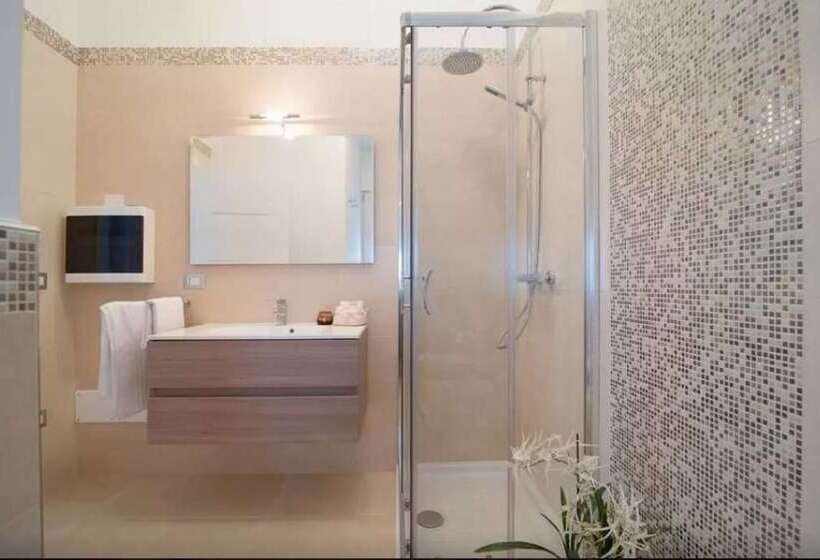 Deluxe Svit, B&b Aries