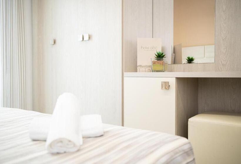 غرفة كلاسيكية رباعية, Abc