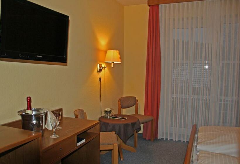 اتاق استاندارد, Achtermann