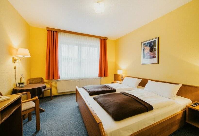 اتاق استاندارد یک نفره, Achtermann