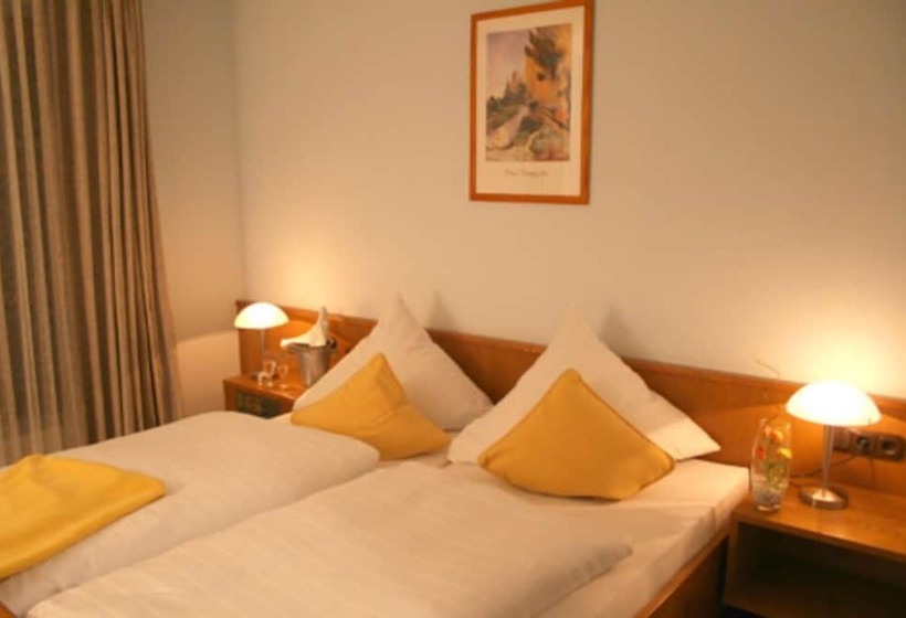 اتاق استاندارد, Achtermann