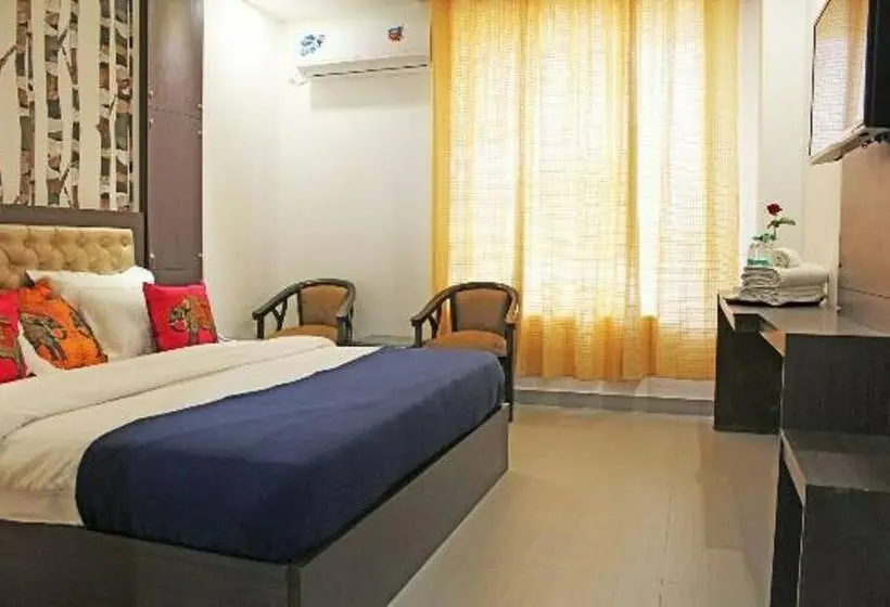 Executive perhehuone, Adhunik Hotel Neemrana