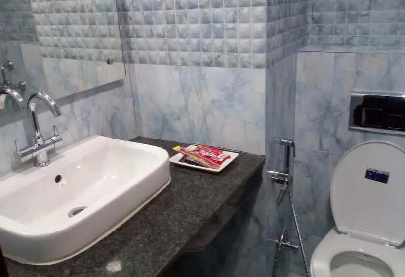 Executive perhehuone, Adhunik Hotel Neemrana