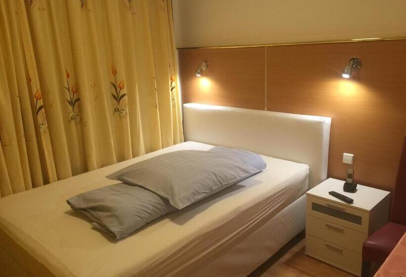 غرفة إقتصادية فردية, Adler