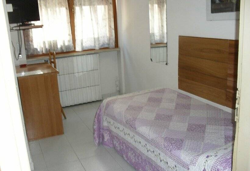 اتاق استاندارد یک نفره, Al Caminetto