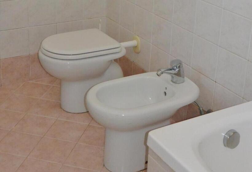 标准间, Albergo Escondido