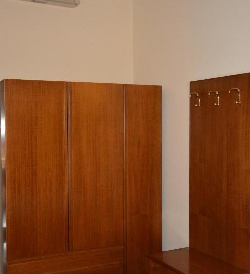 标准间带湖景, Giotto