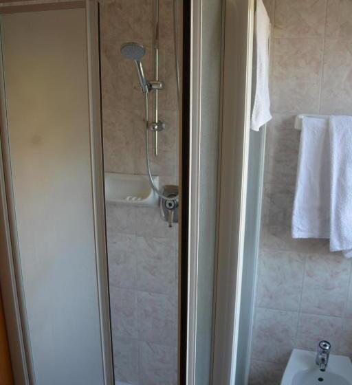 标准间带湖景, Giotto