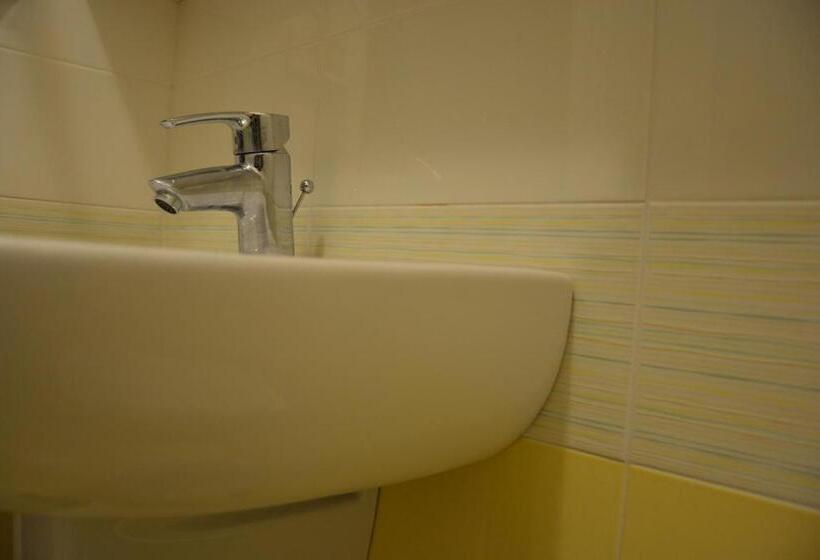 标准间带湖景, Giotto