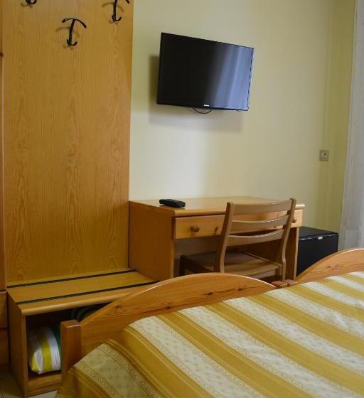 标准间带湖景, Giotto