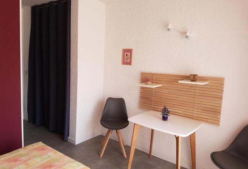 テラス付きスタンダードルーム, Hôtel Les Eucalyptus