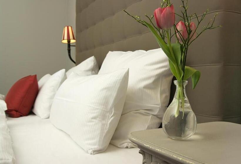 اتاق استاندارد با بالکن, Im Hof