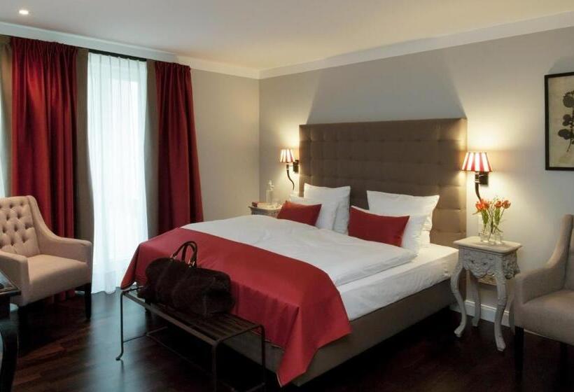 اتاق استاندارد با بالکن, Im Hof