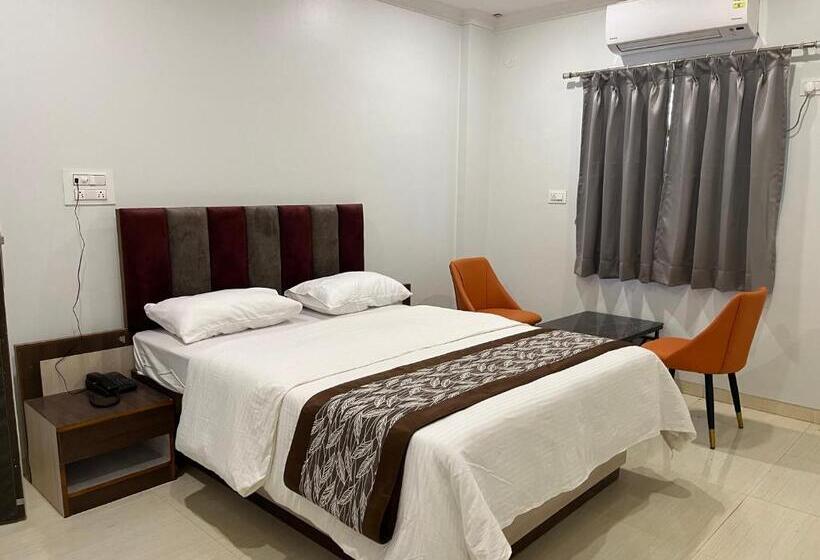 디럭스 룸, Jeet Paradise