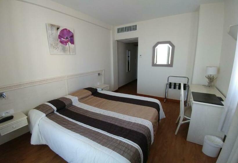 غرفة قياسية مطلّة علي البحر, Mira Mar