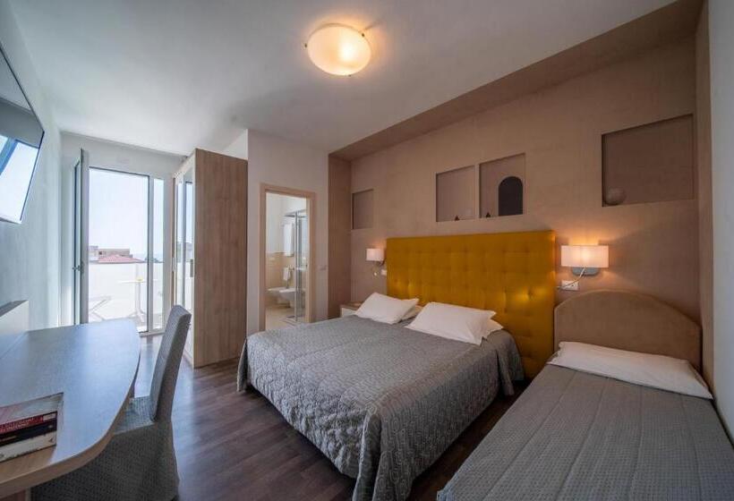 디럭스 룸, Palma De Majorca