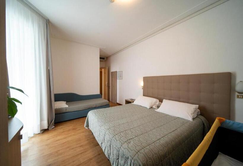 4인용 수피리어 룸, Palma De Majorca