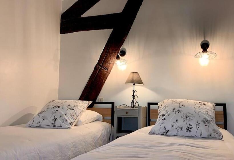 スタンダードルーム, Savel