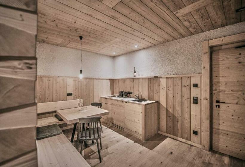 חדר סטודיו סטנדרד, Tenne Lodges