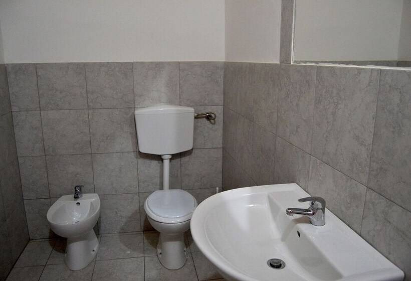 Cama en Habitación Compartida, Ostello Salento