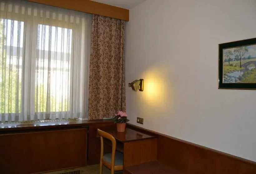 スタンダードシングルルーム, Top Hotel Garni, Modus Hotelbetriebe Gmbh