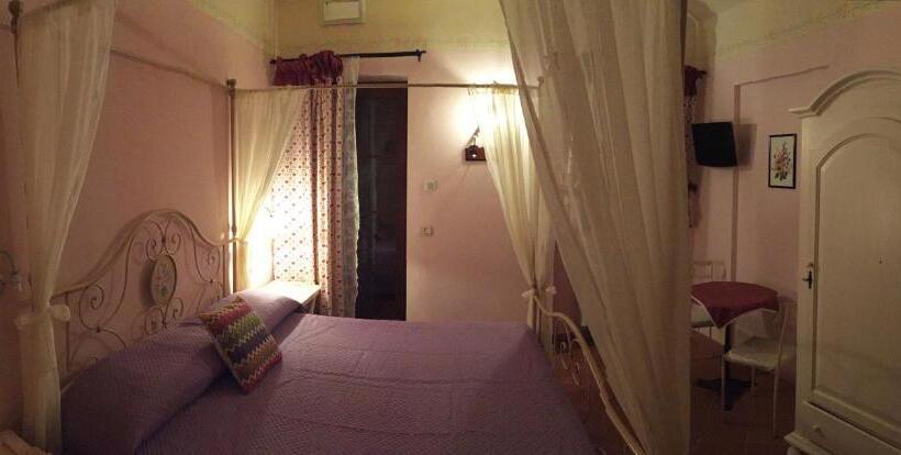 Номер Стандарт, B&b 8380 Saturnia Terme
