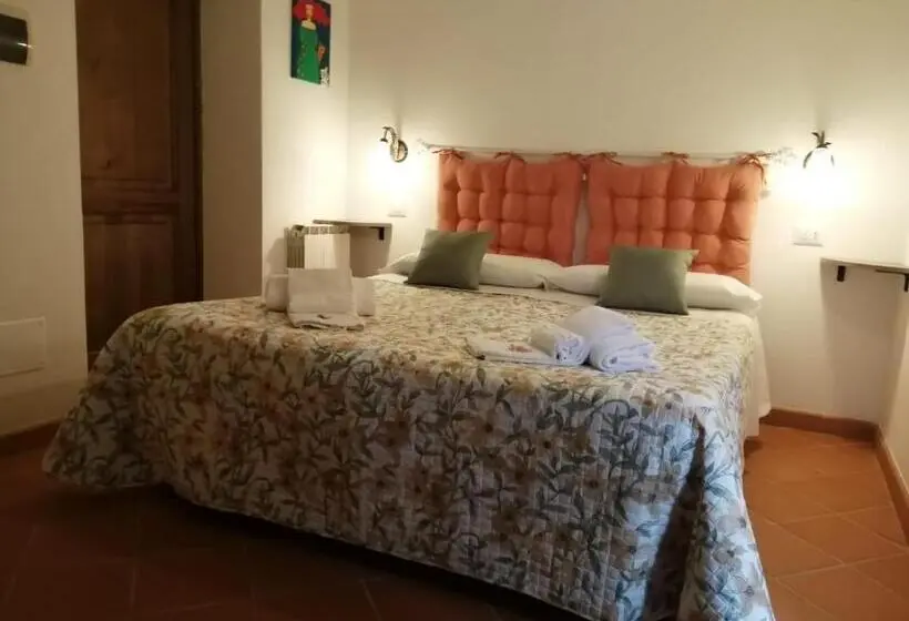 Standard Neljän Hengen Huone Jaettu Kylpyhuone, B&b 8380 Saturnia Terme