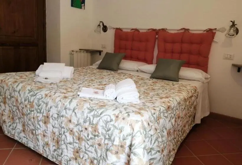 Standard Neljän Hengen Huone Jaettu Kylpyhuone, B&b 8380 Saturnia Terme
