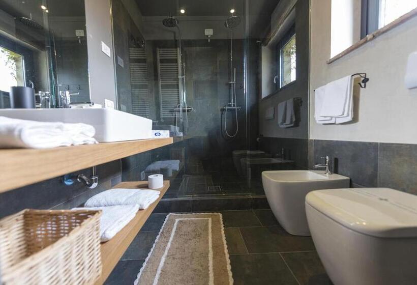 غرفة قياسية مزوَّدة بتراس, Agriturismo Locanda Del Pesco