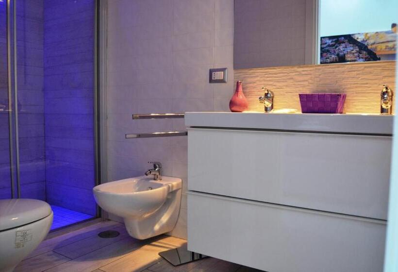 غرفة ديلوكس رباعية, Beatrice Home