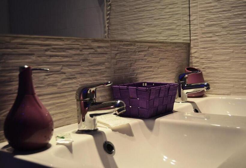 غرفة ديلوكس رباعية, Beatrice Home