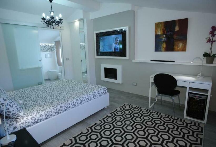 Номер Deluxe с Балконом, H5 5h Luxury Room