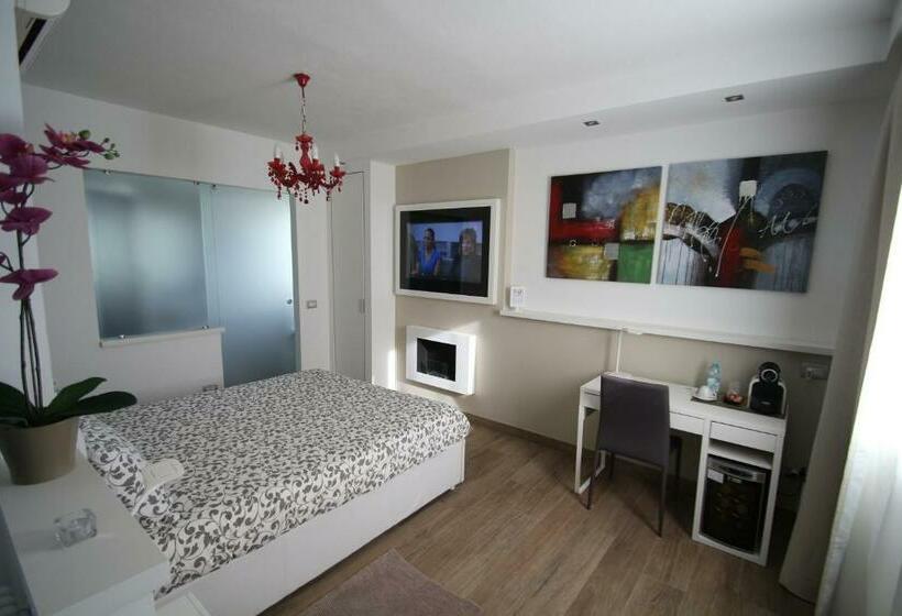 带阳台的豪华间, H5 5h Luxury Room