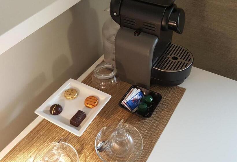 带阳台的豪华间, H5 5h Luxury Room