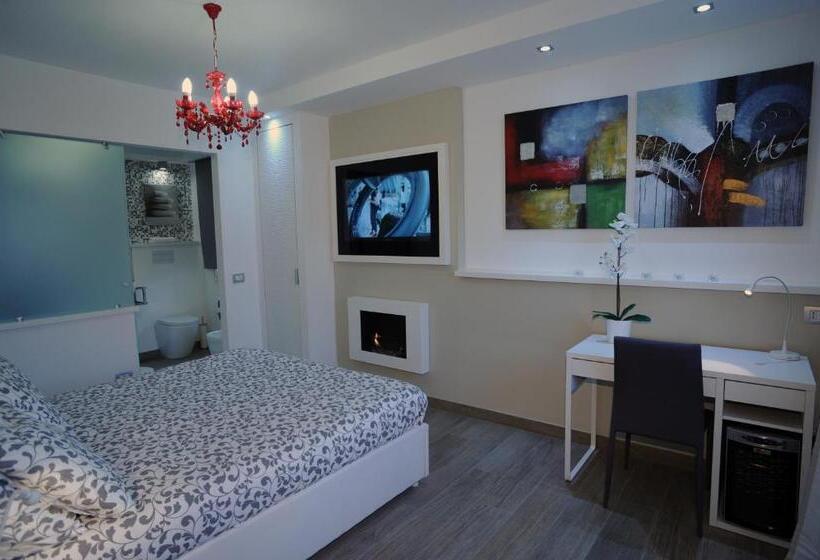 Номер Deluxe с Балконом, H5 5h Luxury Room