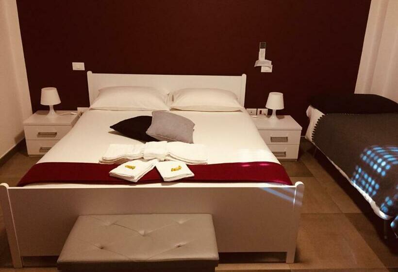 اتاق استاندارد, Pit Lane Affittacamere