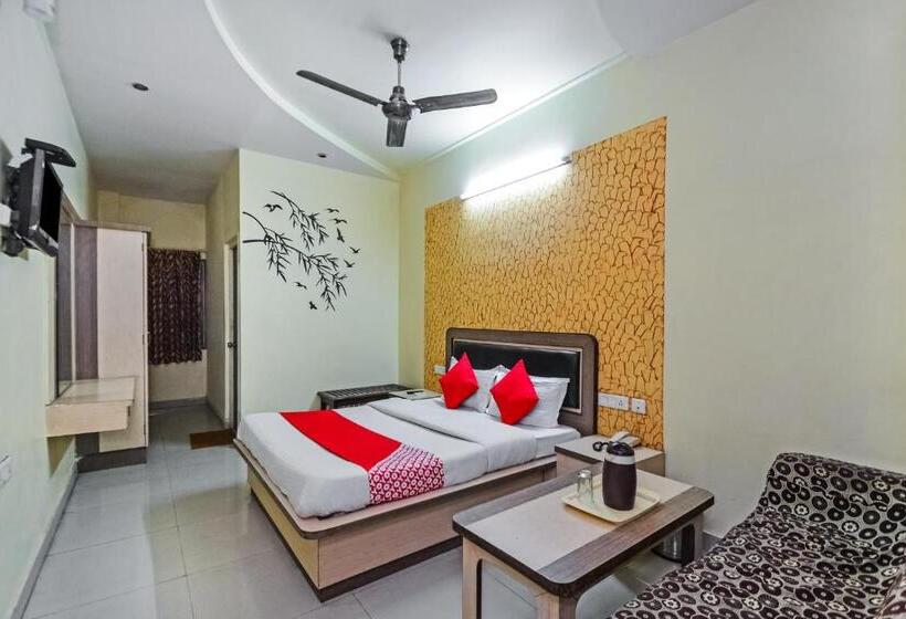 غرفة قياسية, O Prince