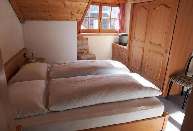 חדר סטנדרט, Bachmann