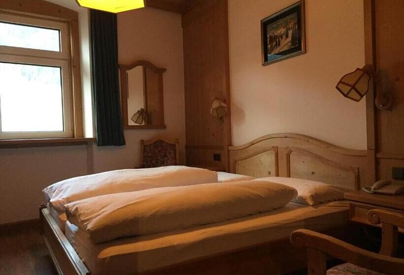 חדר סטנדרט, Bachmann