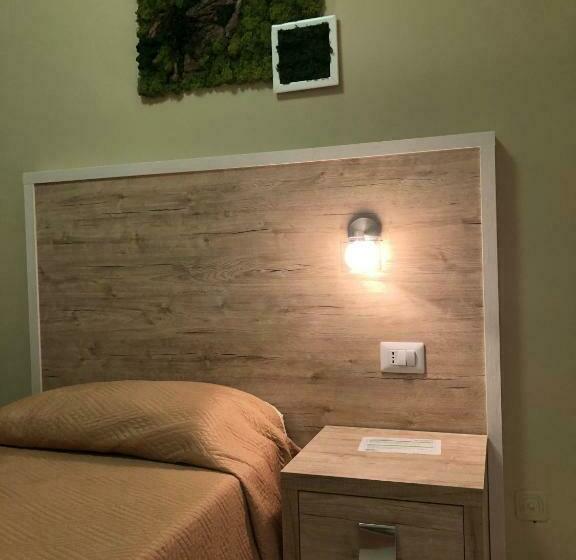 חדר סטנדרט יחיד, Centrale