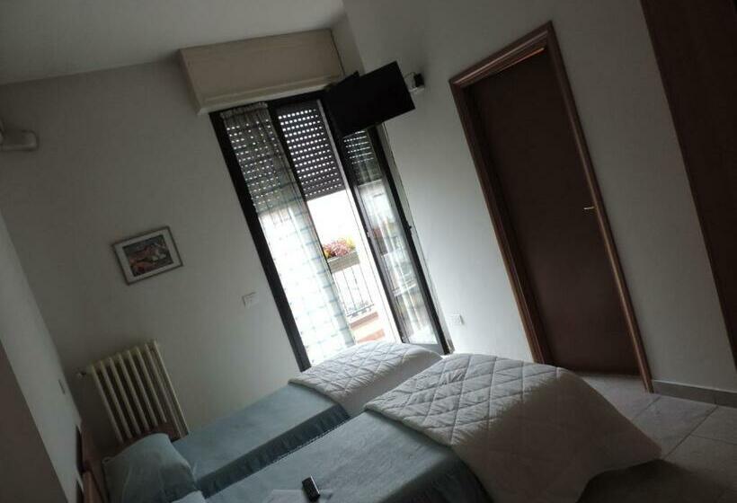 חדר סטנדרט, Cinzia