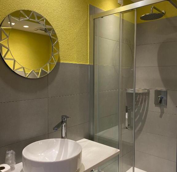 スタンダードルーム, Delta Park